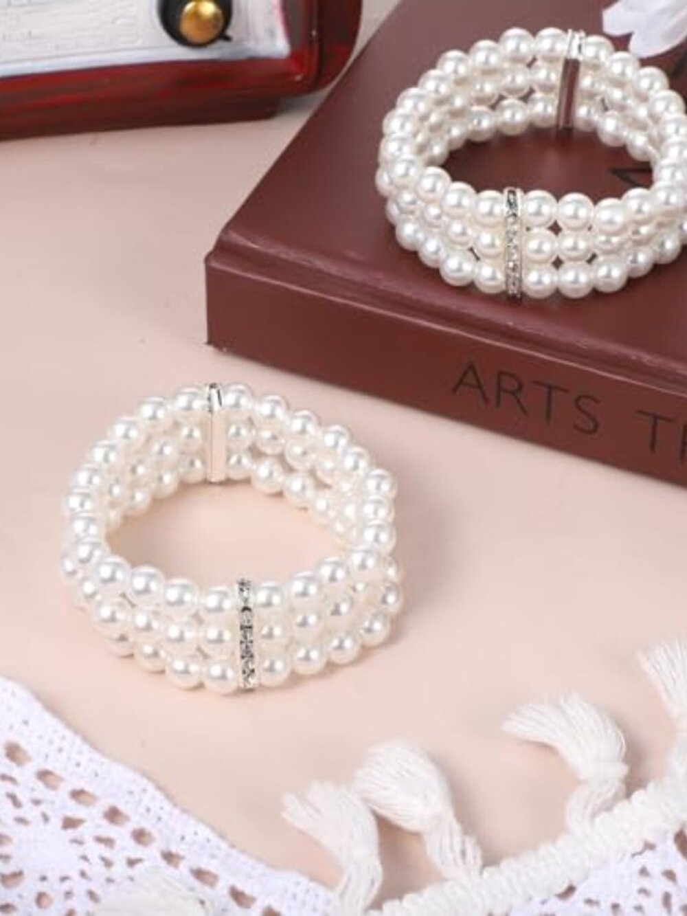 2Pcs‎ Pearl Cuff Bracelet, 1920s Flapper Imitation Pearl Bracelet Multi-Layered